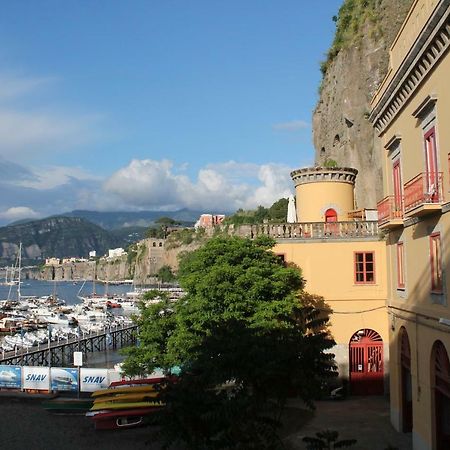 Surriento Suites Sorrento Esterno foto