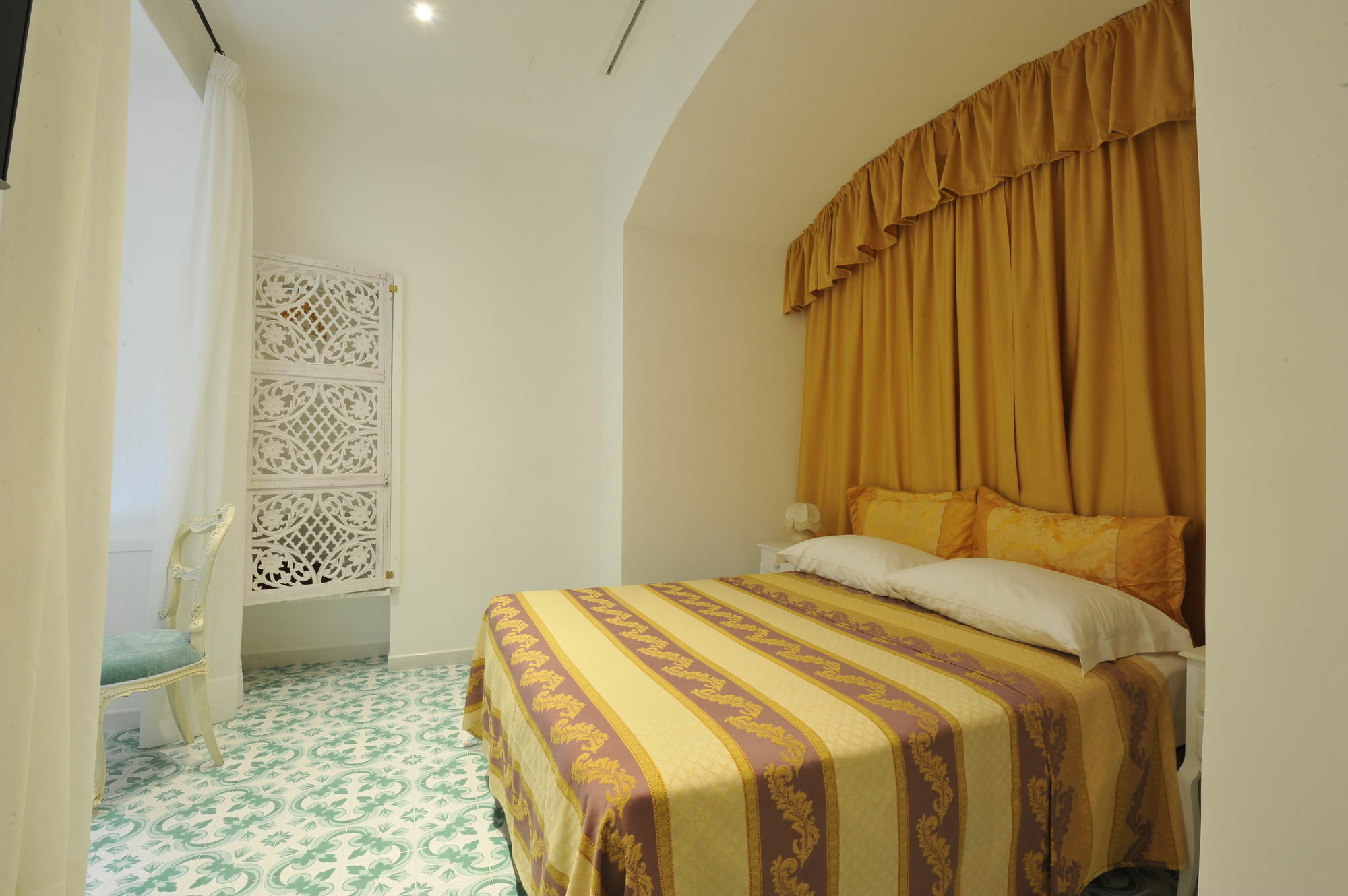 Surriento Suites Sorrento Esterno foto
