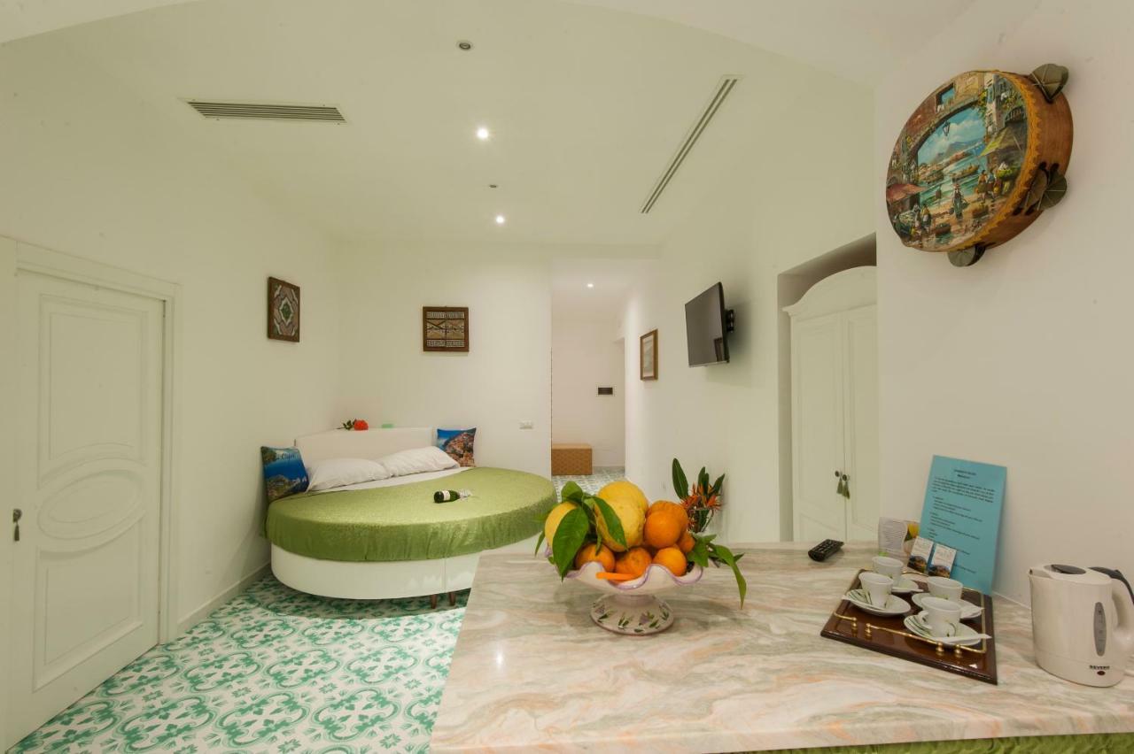 Surriento Suites Sorrento Esterno foto
