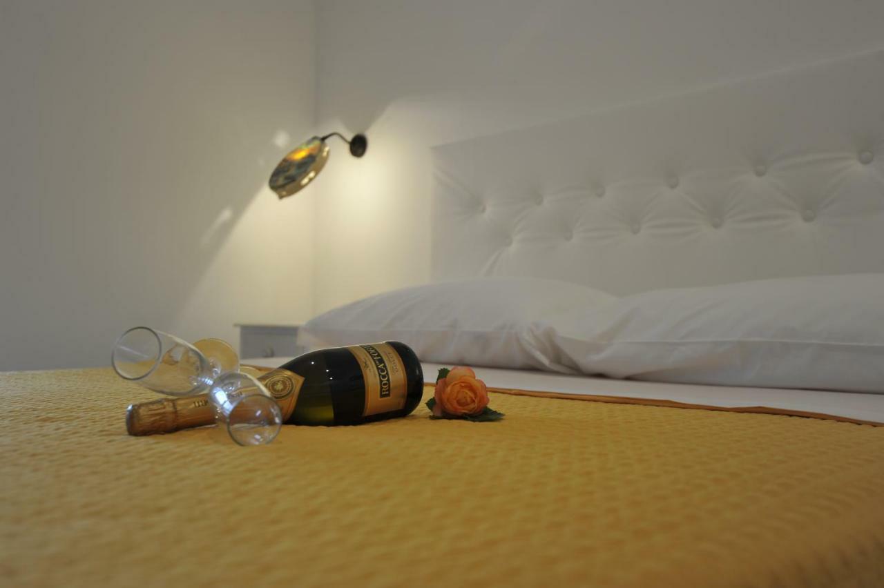 Surriento Suites Sorrento Esterno foto
